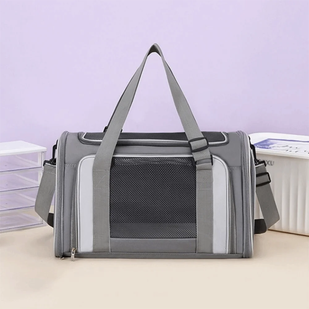 

Dogs Outdoor Carrier Large Capacity Pet Carrying Bag Foldable Side Ventilated Pet Carrier Bag Breathable Pet Travel Bag Outgoing