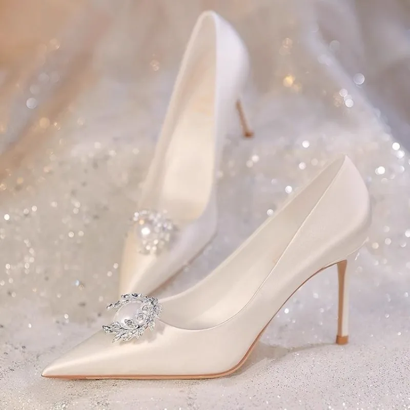 

Woman 2026 Trend Luxury Pumps Pointed Toe Party Ladies Shoes High Heels Pumps White Wedding Shoes Rhinestone Women's Shoes