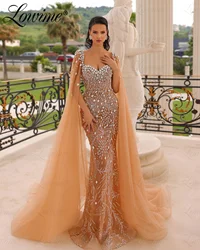 2023 Customized Luxury Crystals Beaded and Stones Evening Dresses Cape Sleeve Arabic Dubai Wedding Party Dress Long Prom Gowns