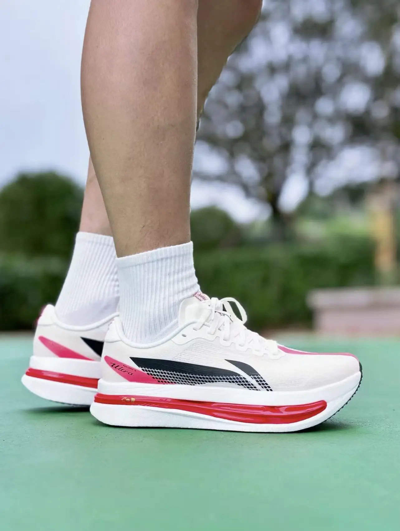  Men's Ultra Lightweight Wear-Resistant Racing Running Shoes Breathable Mesh Upper A-Flowfoam Midsole GCU Outsole