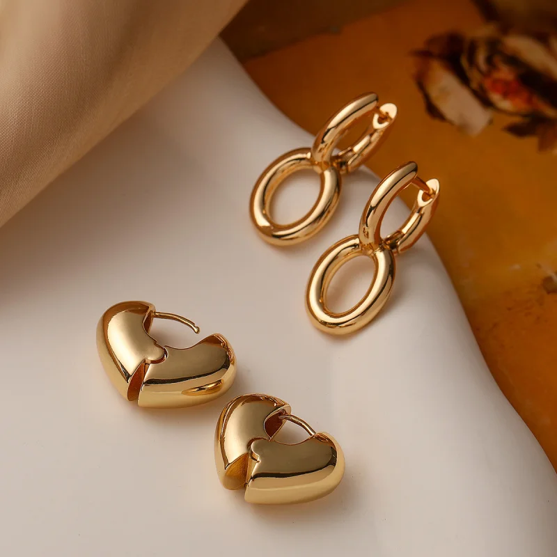 

European and American Simple Elegant Copper Gold-Plated Plain Geometric Vintage Earrings for Women Unique Personality Versatile
