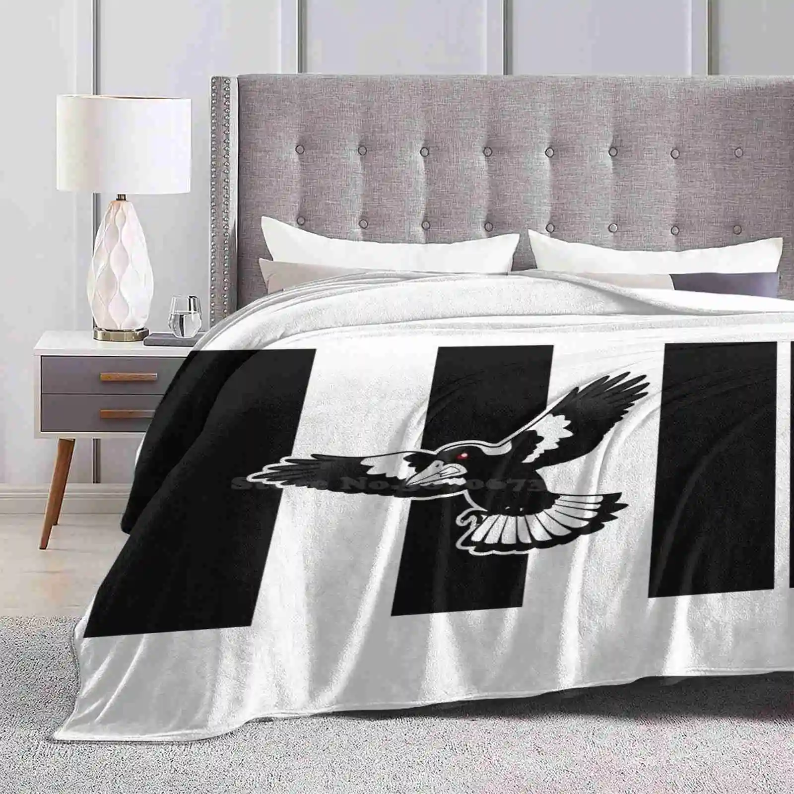 Swooping Magpie Shaggy Throw Soft Warm Blanket Sofa/Bed/Travel Love Gifts Magpies Magpie Swooping