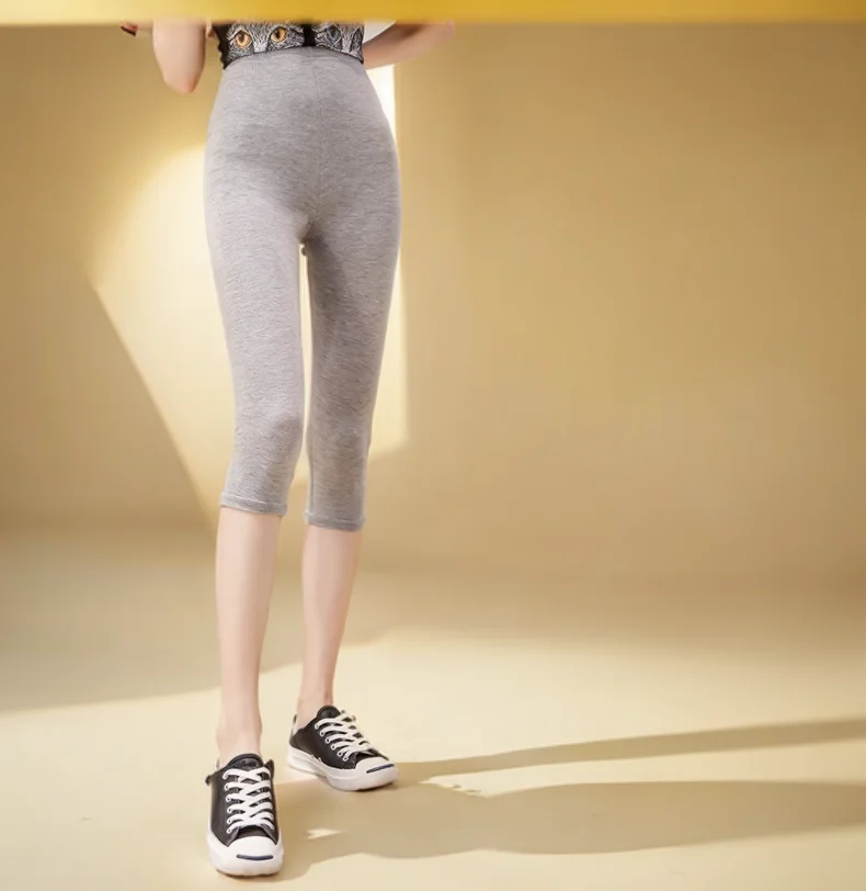 Vrouwelijke legging Broek Dames Zevenkwart Comfortabel Dames Glans Detail Match Decoratie Havermout Glanzend Hoge elasticiteit Microhoorn