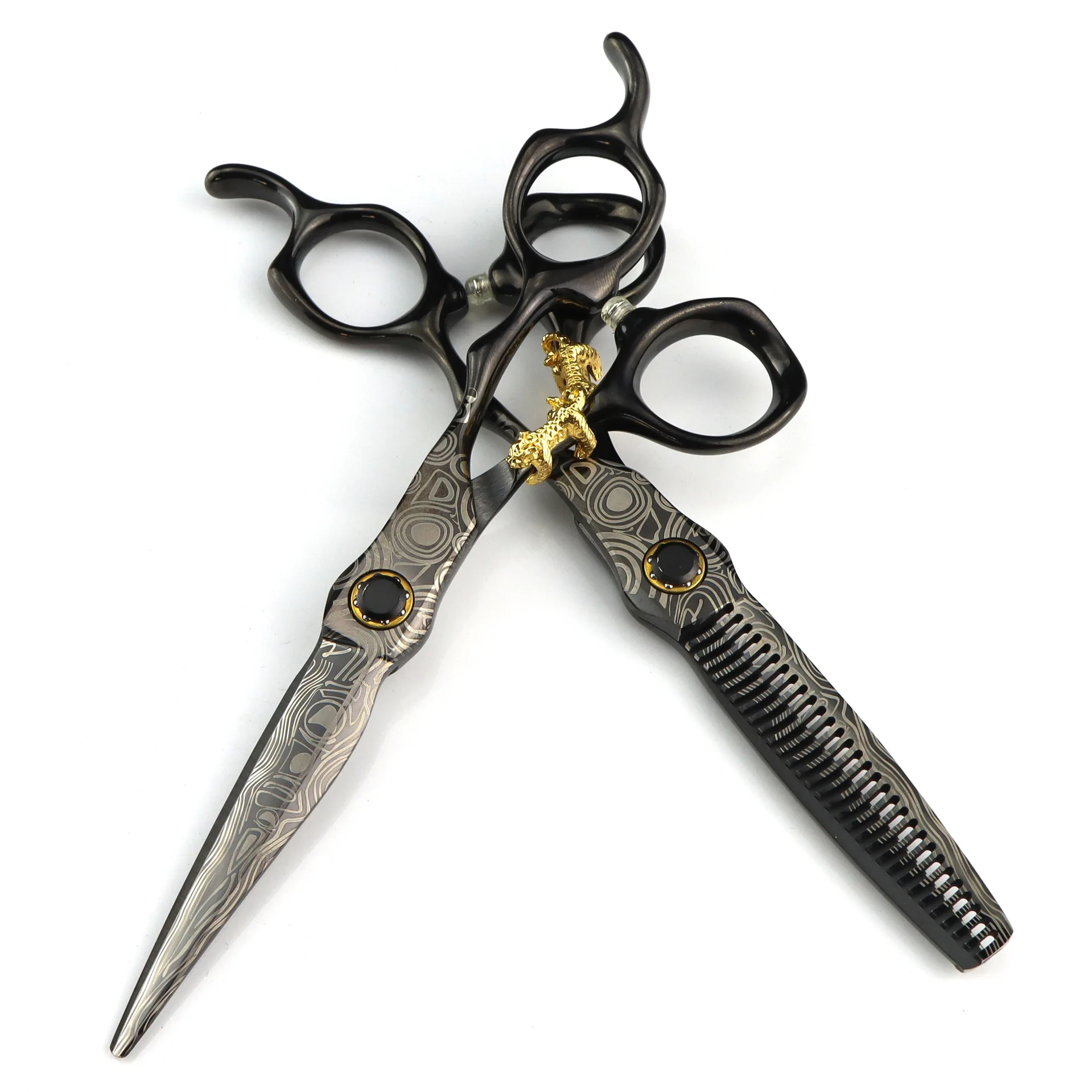 Black 6.0-inch small golden tiger hair clipper with bearing screws. Hair clipper with teeth, blade and thinning function.