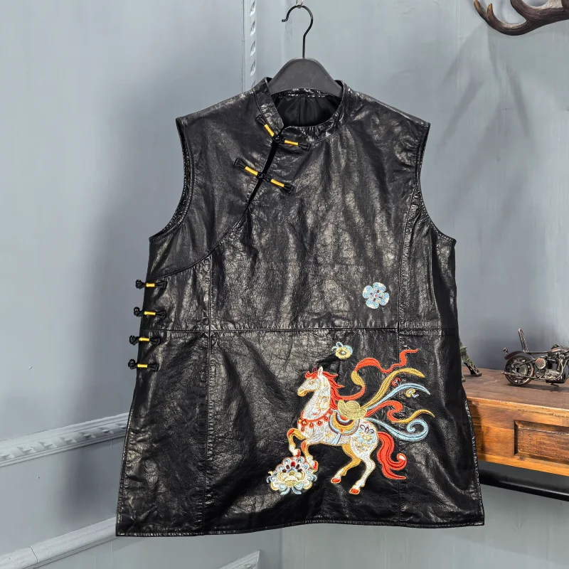 

Весна 2026 Женское свободное платье-жилет А-силуэта из кожи с вышивкой в китайском стиле, с подплечниками и застежкой