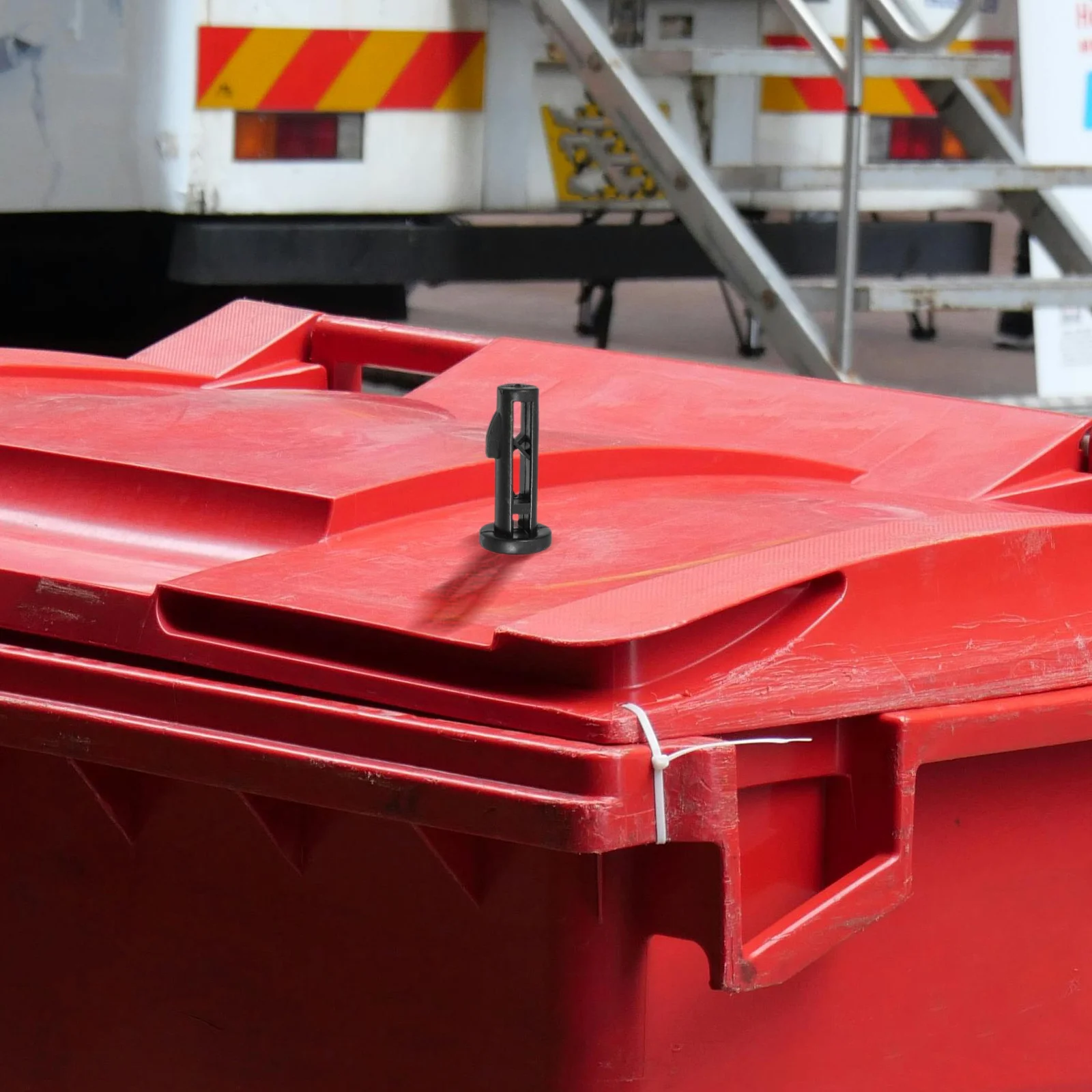 

10pcs Trash Can Lid Pin Wheelie Bin Hinge Latch Replacement For Outdoor Garbage Bins Durable Plastic Lid Locking Hardware