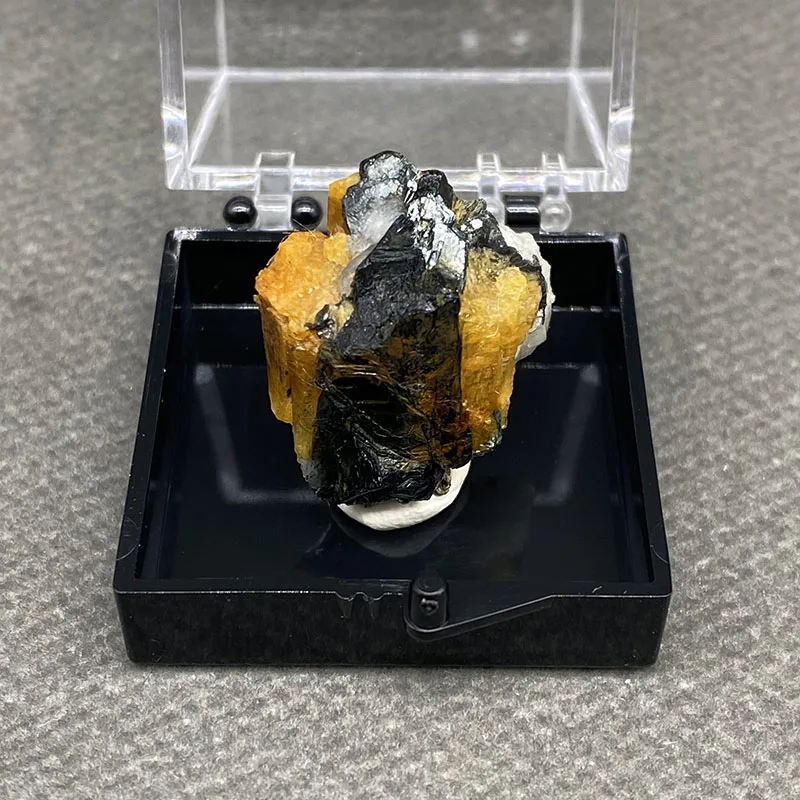 100%  Natural popular jewelry beads Yellow tourmaline Mineral Specimens Stones Healing Crystal+Box size:35*35*35mm