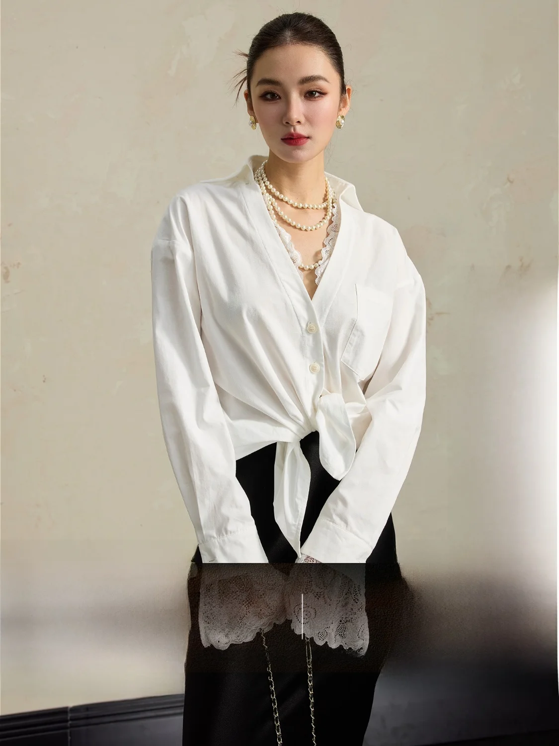 

MOSU Белый V-ne Long Sve Кружевной глазок Женский топ в стиле ретро Уникальный топ из хлопка Bell Sve Commute Sle Обычная длина