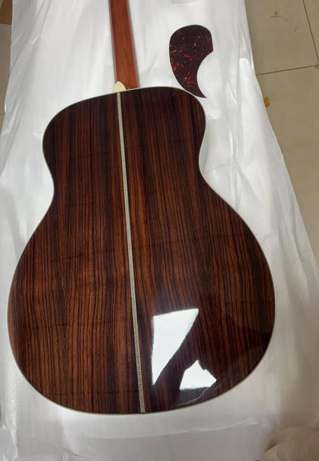 2026 hot 000 28 EC Model Acoustic Guitar Solid Spruce Top, back and side are laminate rosewood
