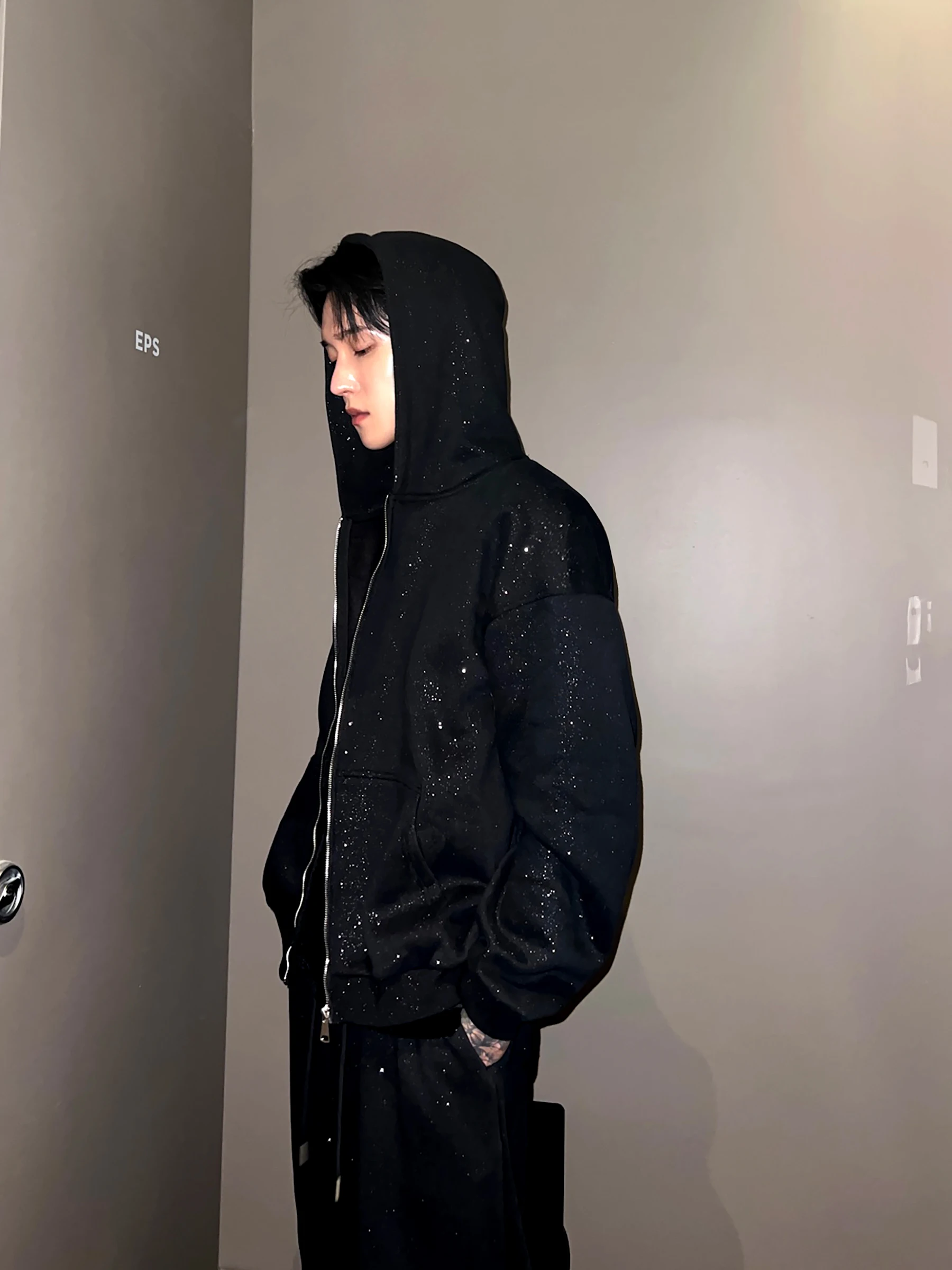 2025 가을 신상 별무늬 헤비 라인스톤 후드 스웨트셔츠 스타일리쉬 남성 캐주얼 루즈핏 카디건 지퍼 재킷