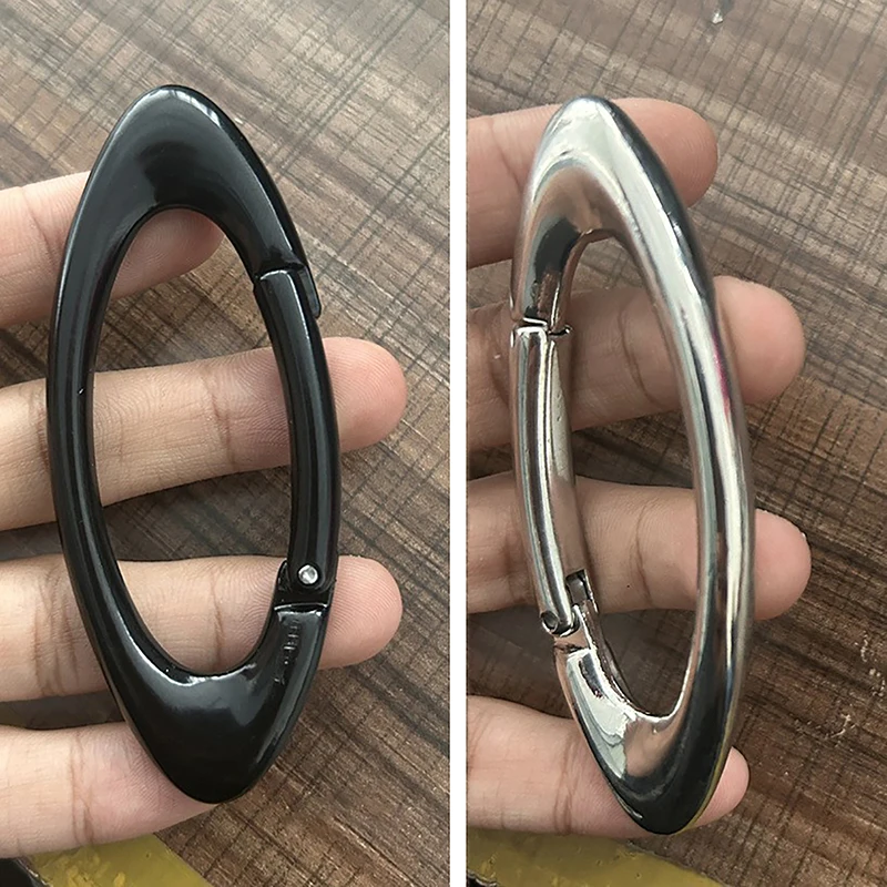 Fashion Oval Multifunctional Belt Buckle For Women Men Simplicity Belt Buckle Accessories Unisex Key Ring Alloy Carabiner