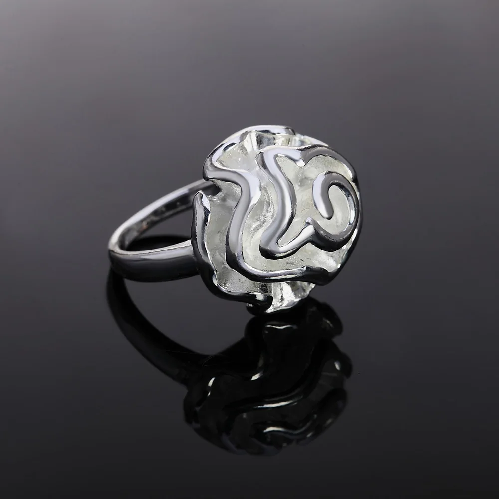 

925 Silver Jewelry Hot Selling in Foreign Trade Classic Rose Girl Ring Retro European and American Fashion