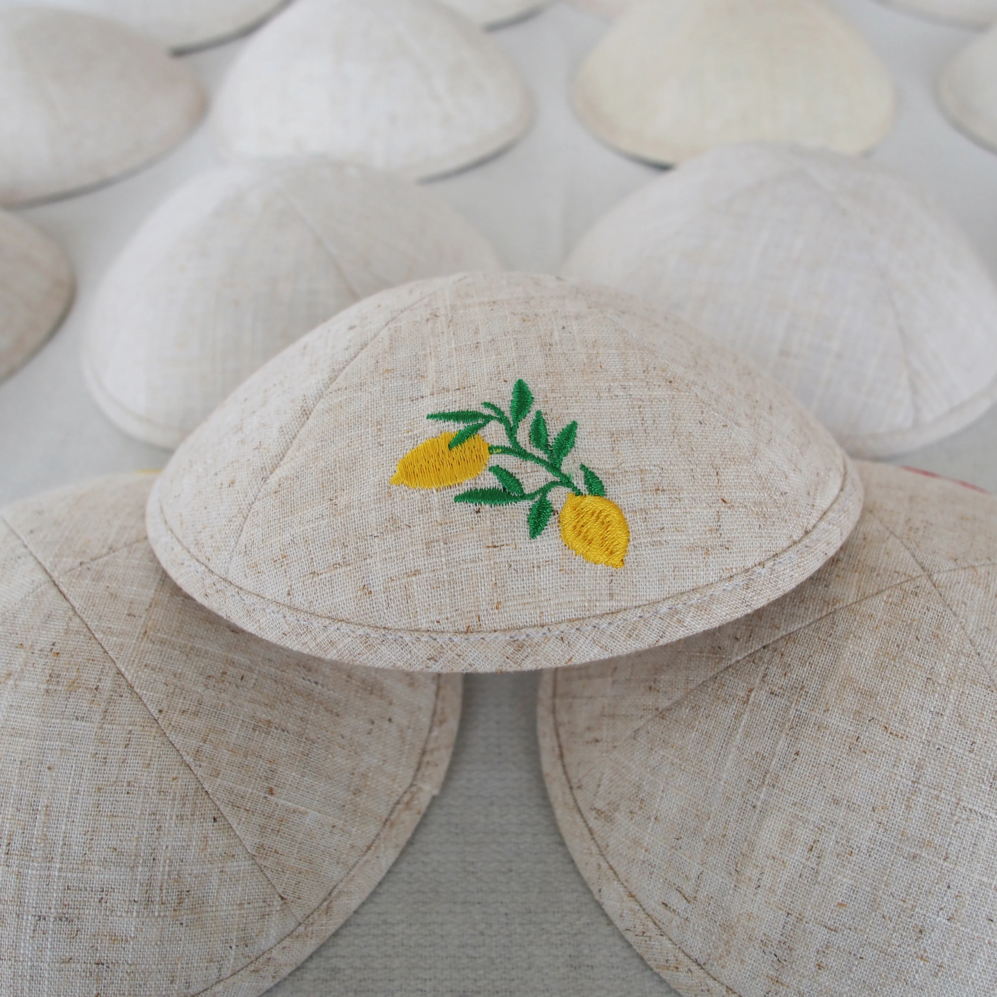 Custom lemon embroidered linen kippa, Jewish Ahava, customizable kippot for weddings and barbat mitzvahs, Jewish gift yarmulke