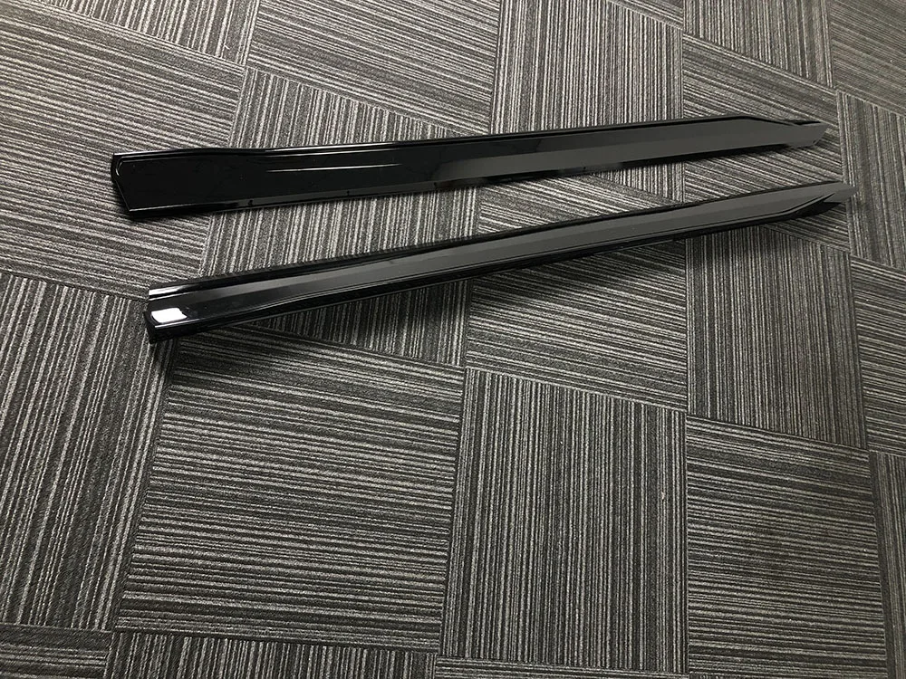 ABS Carbon Look  Car Side Skirts Apron Extension Lip Spoiler Sets For BMW 5 Serise G60 G68 2024+ ABS Gloss Black Body Kits