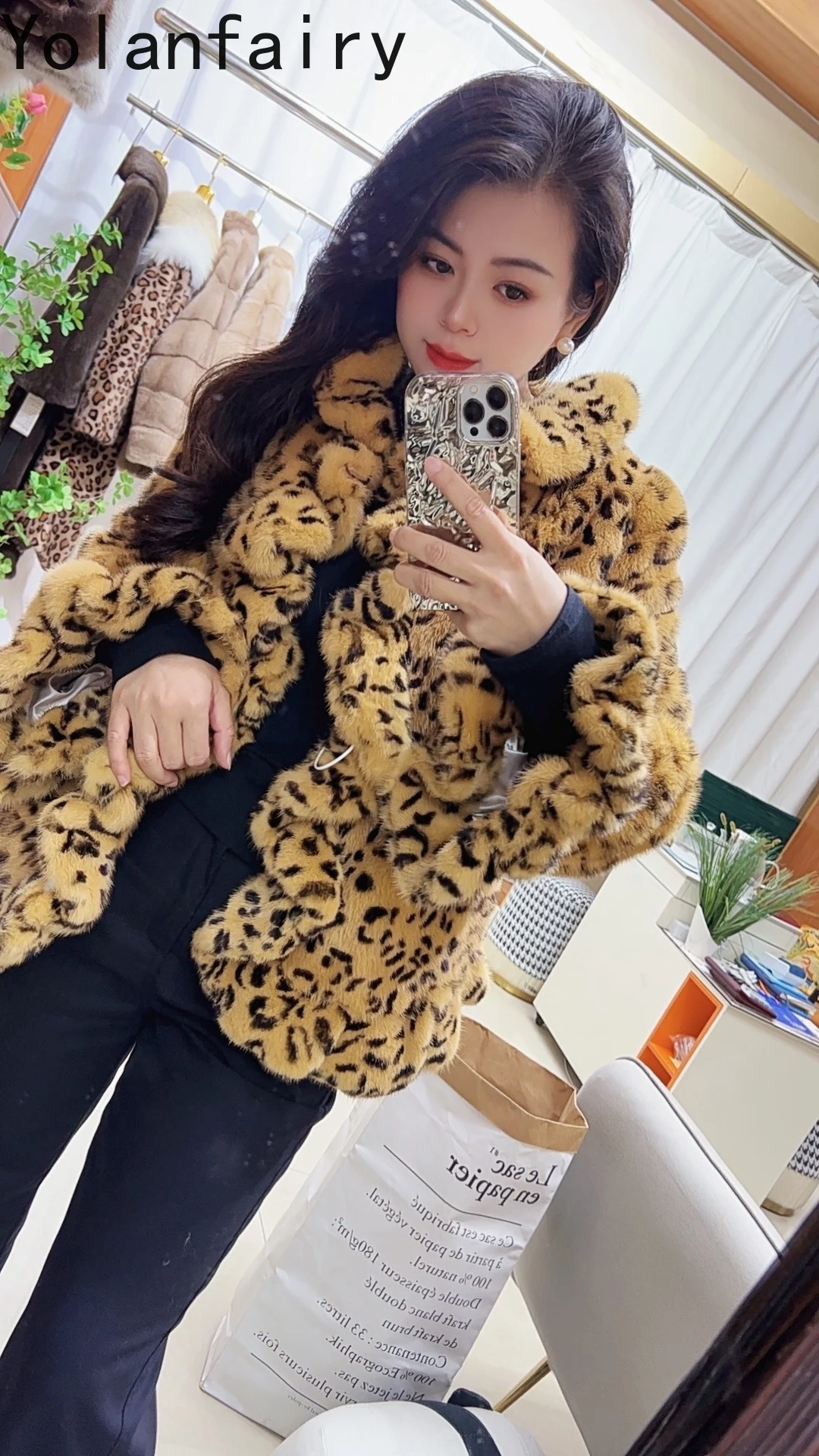 YOLANFAIRY 천연 밍크 리얼 퍼 코트 여성 의류 겨울 2025 패션 레오파드 숏 퍼 코트 밍크 재킷 웨이브 엣지