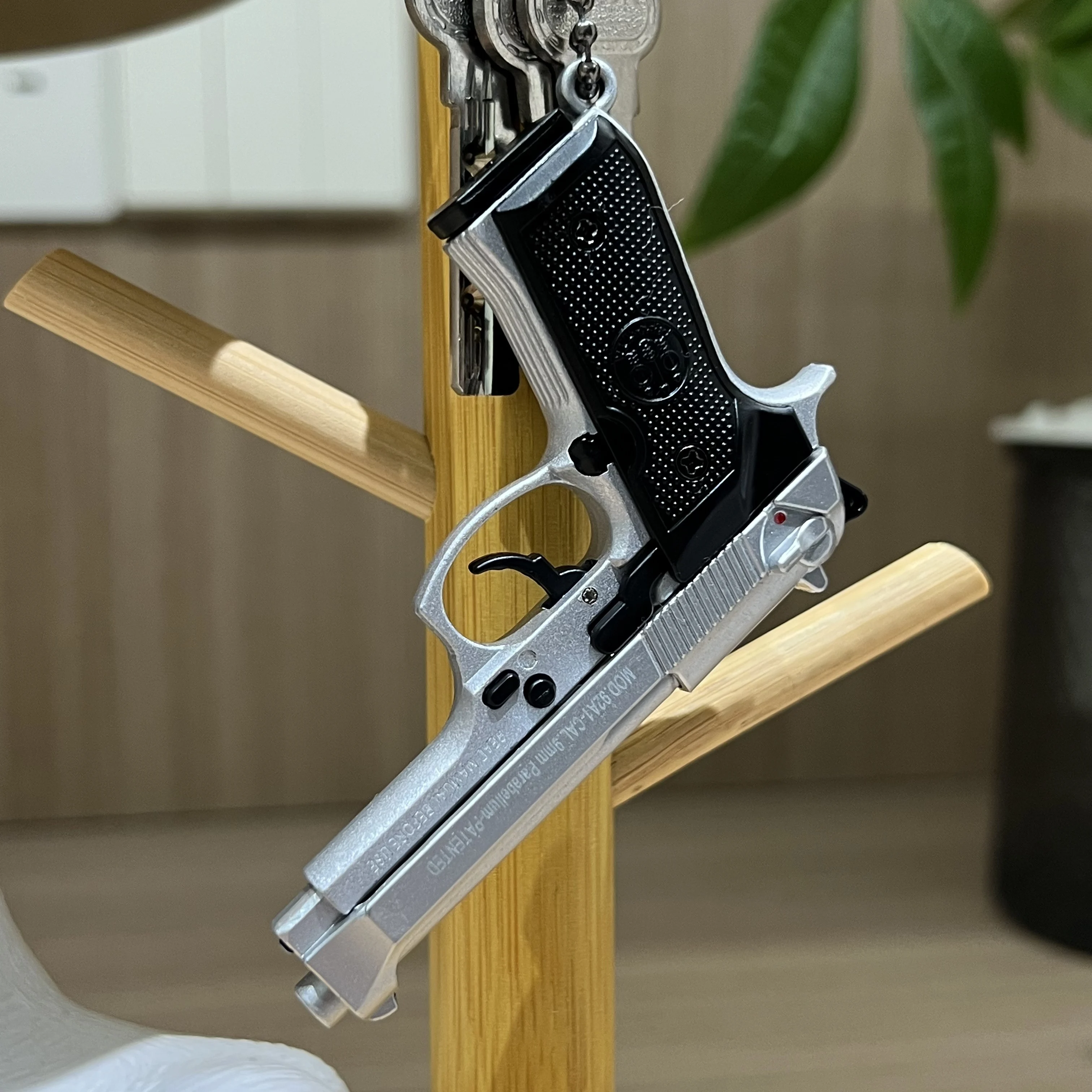 Nouveau 1:3 92f alliage Mini pistolet porte-clés 1911 modèle amovible pistolet Collection sac enfants adulte jouet cadeau pendentif