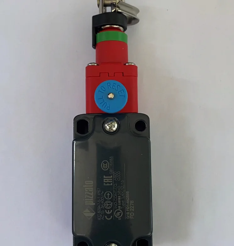 New original Pizzato Cable pull switch FD2278