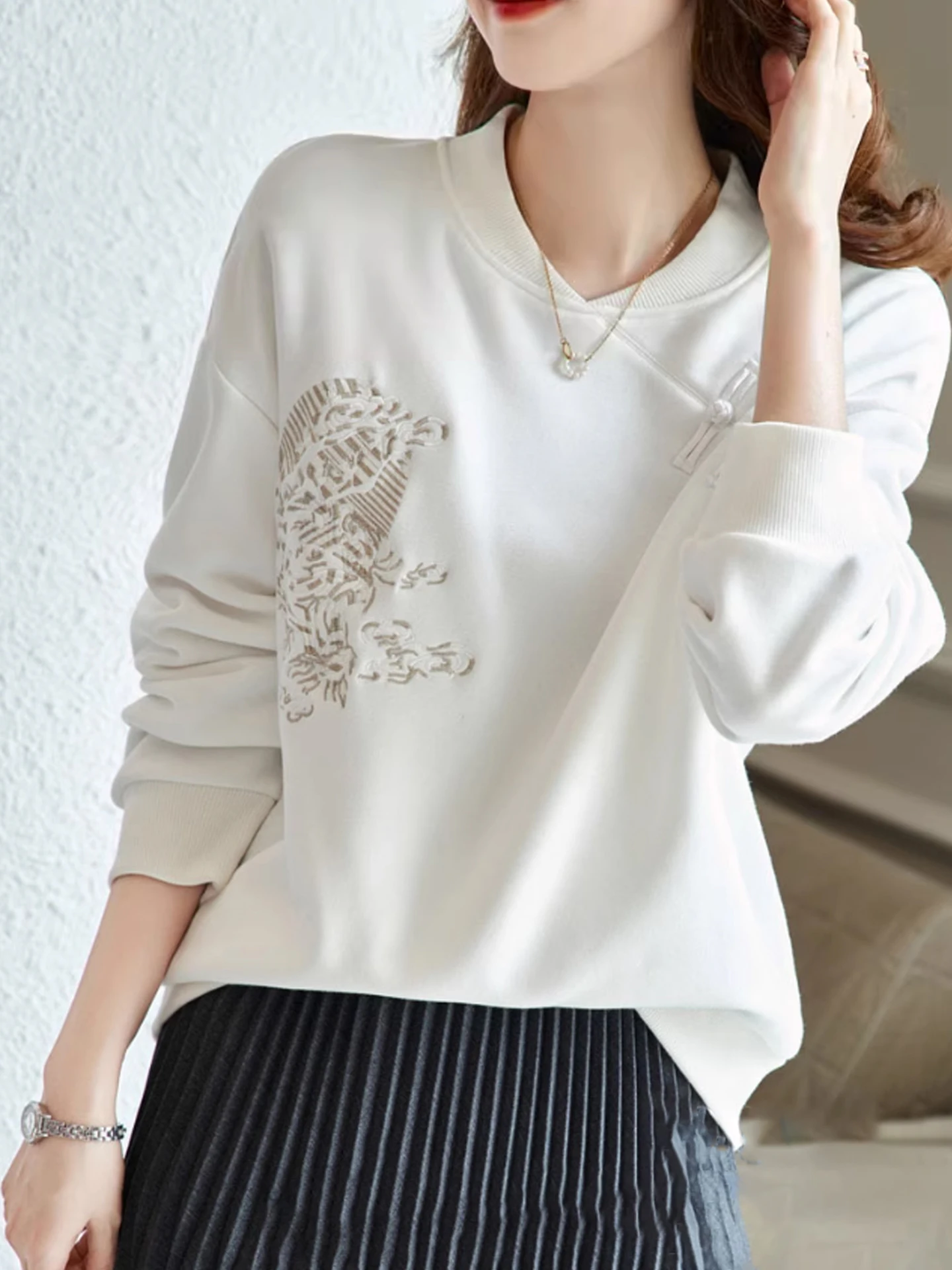 

Женская толстовка Ele Long Sve: модная, уникальная, индивидуальная, высококачественная, от европейского бренда, комфортная, для повседневной носки