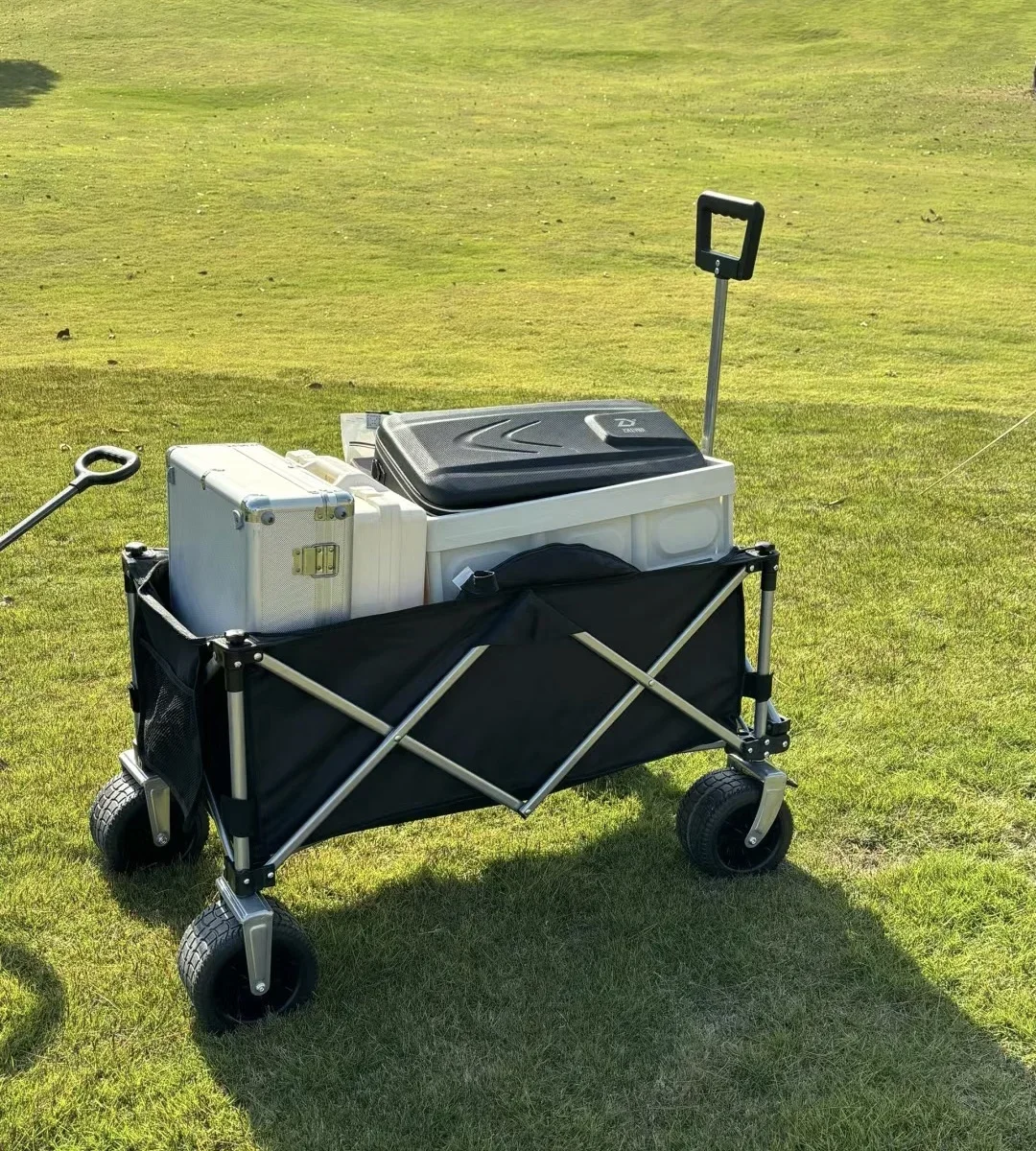 Chariot de camping pliant avec freins, porte arrière, pneus tout-terrain, outils de transport, pêche, utilisation en extérieur, cadre en métal, gril