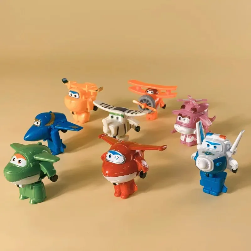 8 pezzi Set Mini trasformazione Anime Action Figures Robot Deformazione Giocattoli Collezione di giochi per auto Modello bambola per regali per bambini