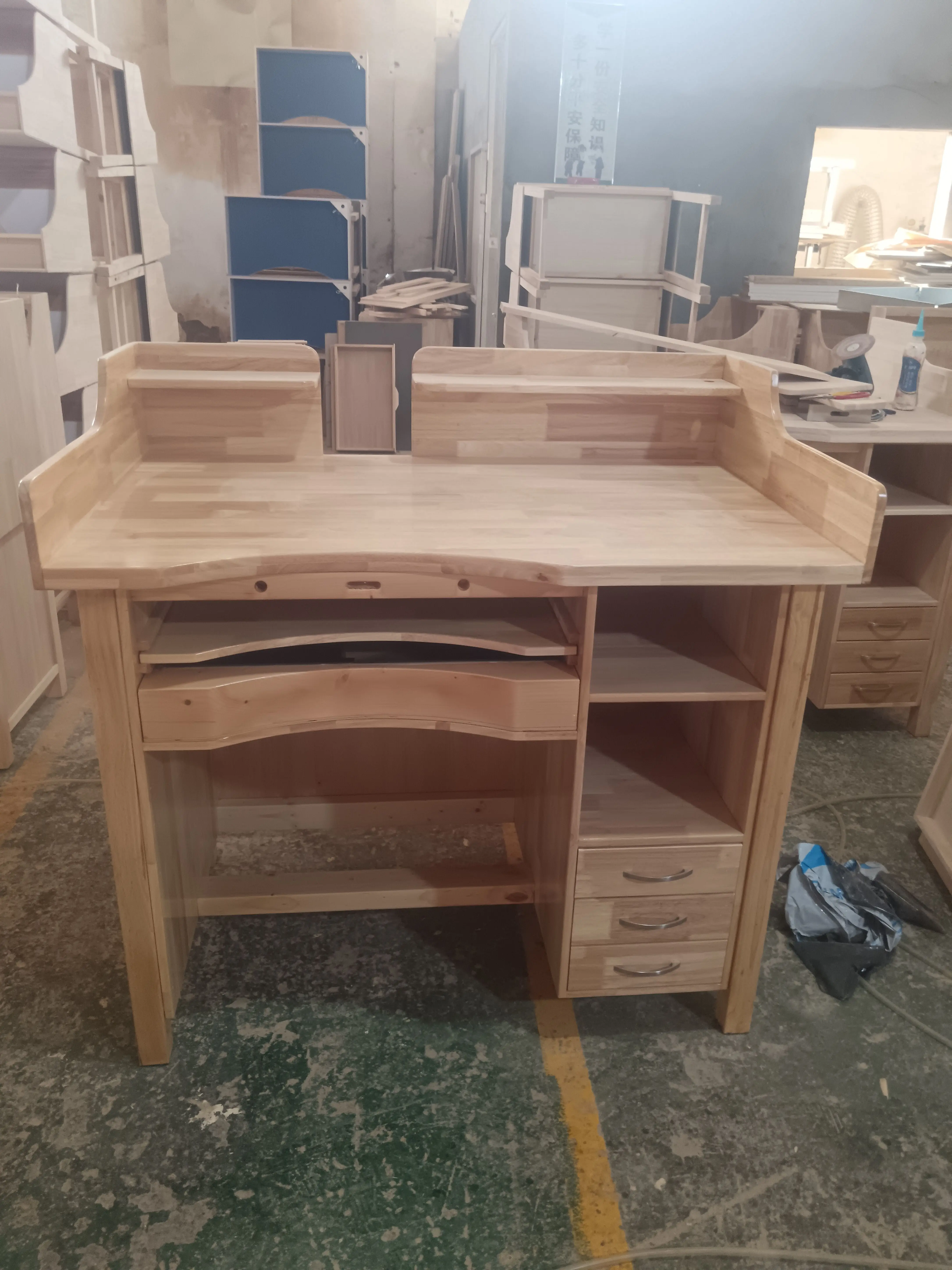 2026-Gold and silver solid wood metalworking table jewelry metalworking  jewelry operation  handmade micro-inlaid