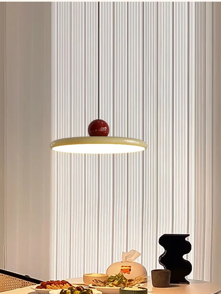 Modern French Cream-Style Dining Room Full-Spectrum Lighting Chandelier Bedroom Study Retro And Warm Decoration Table Lamp