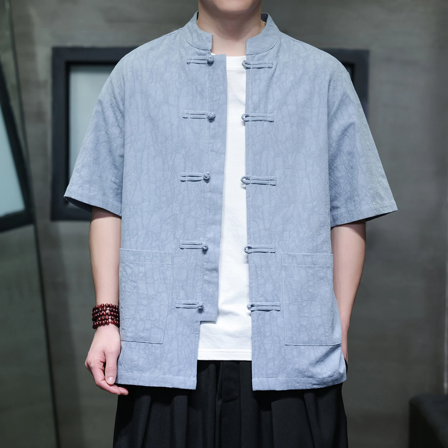 

2026 New Chinese Style Men Shirts Traditional Kung Fu Tai Chi Short Sleeve Tang Suit Uniform Shirt Cardigan Frog Buttons Blouses