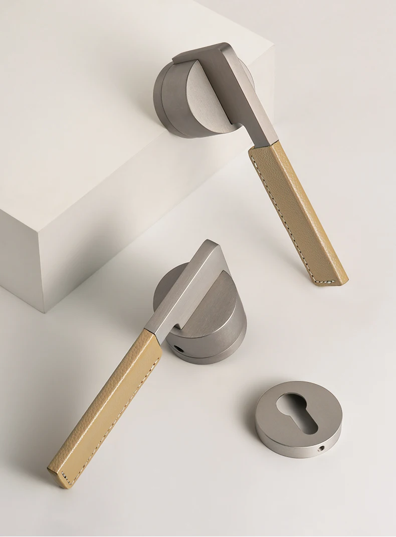 DOOROOM Luxus-Türschloss in Kamelfarbe mit Leder-Einlage, Matt-Nickel Stabförmiger Griff, Minimalistisches Innentür-Zubehör für Schlafzimmer – Detail 3