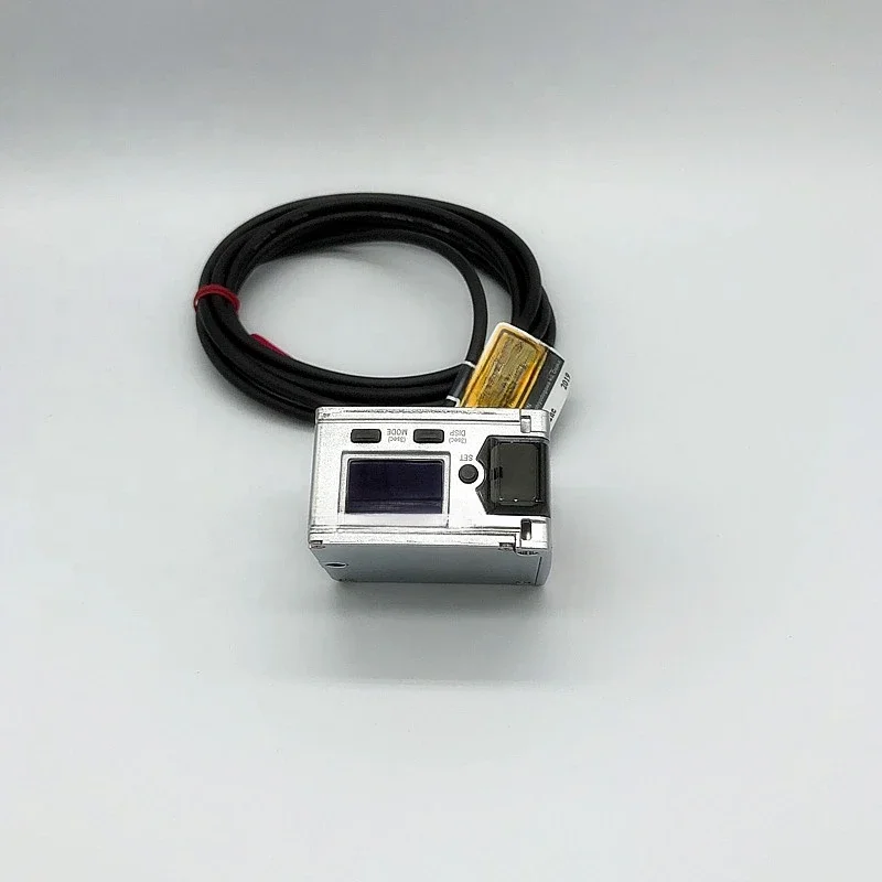 LR-TB5000 r Sensor  Detection distance 5 m   New original