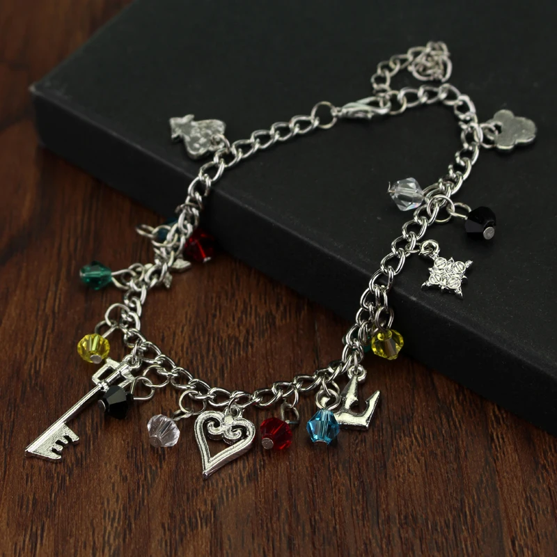 Classic Game Sora Kingdom Hearts Videogames Keyblade Vintage Charms Bracelet Chain Links Bangles Christmas Jewelry Gift