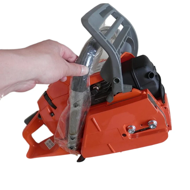 365 GASOLINE CHAINSAW W/ 18