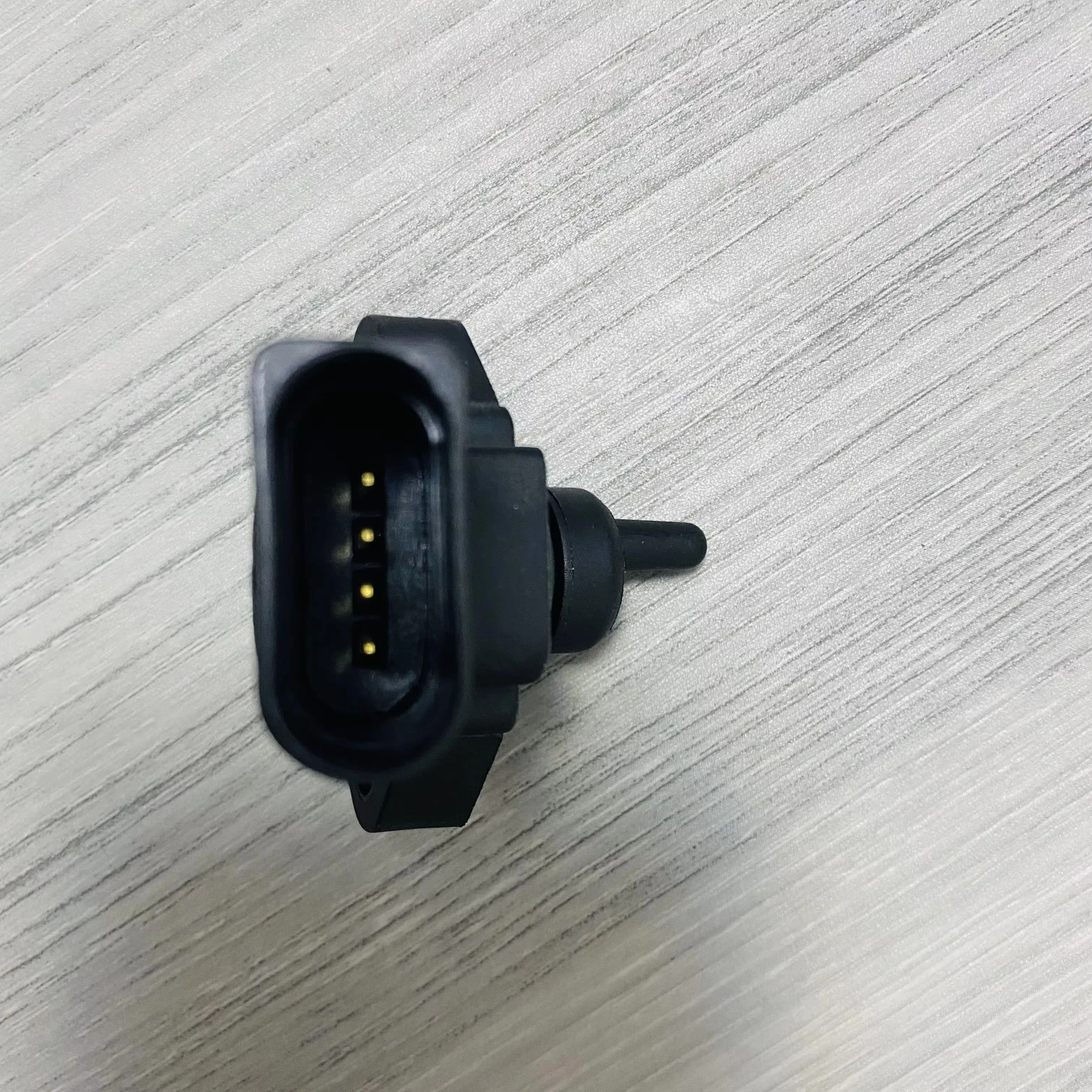 Original  Original Intake Air Pressure Sensor MAP Sensor for DFM CHANA DFSK HAFEI MINYI high quality 0261230011