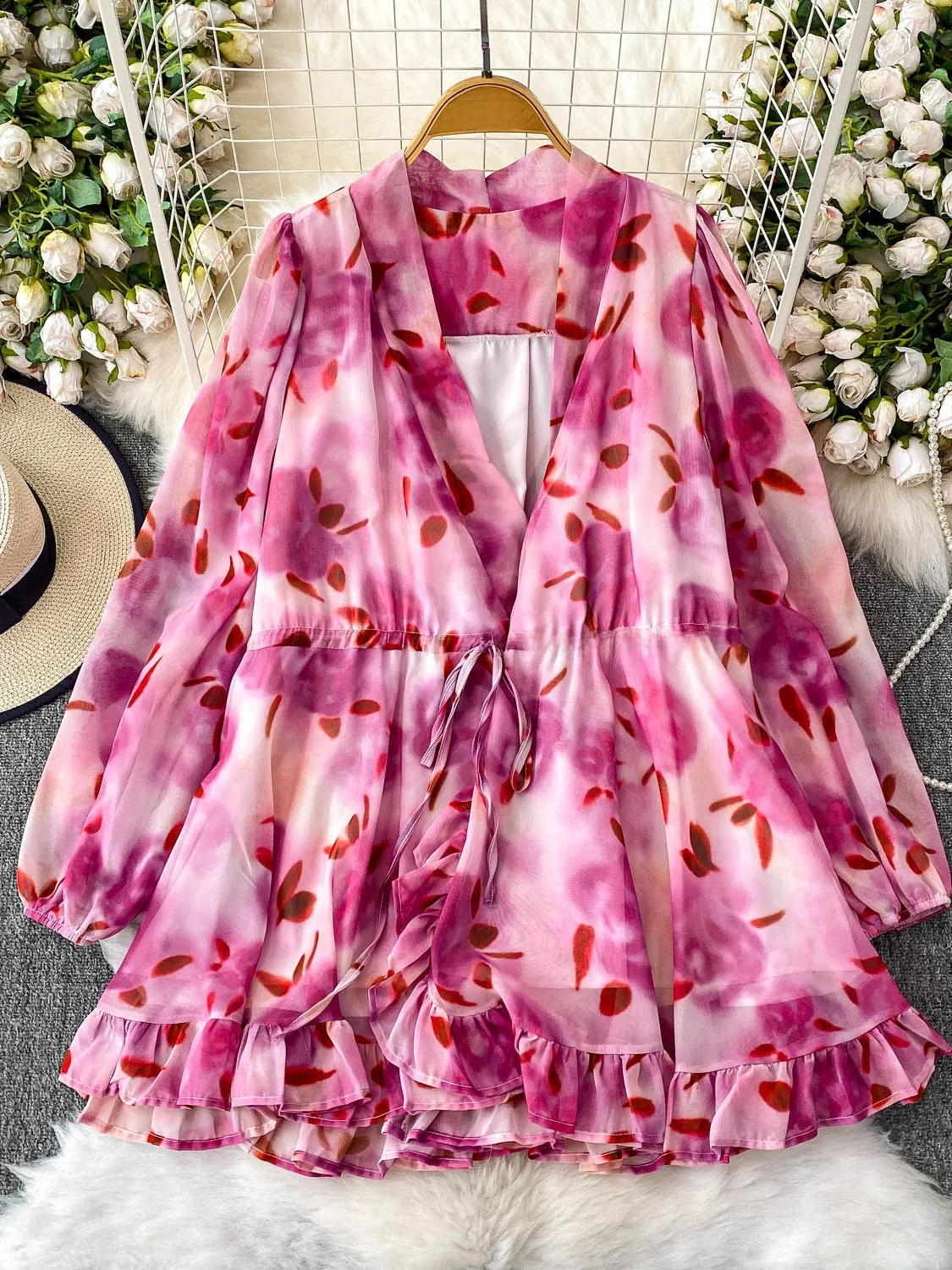 Ele V-Ne Długi Szyfonowy Top z Nadrukiem dla Kobiet na Wiosnę i Jesień, z Plisowanym Dołem, Regulowanym Sznurkiem w Talii, w Stylu Koreańskim, Elegancki, Idealny do Pracy