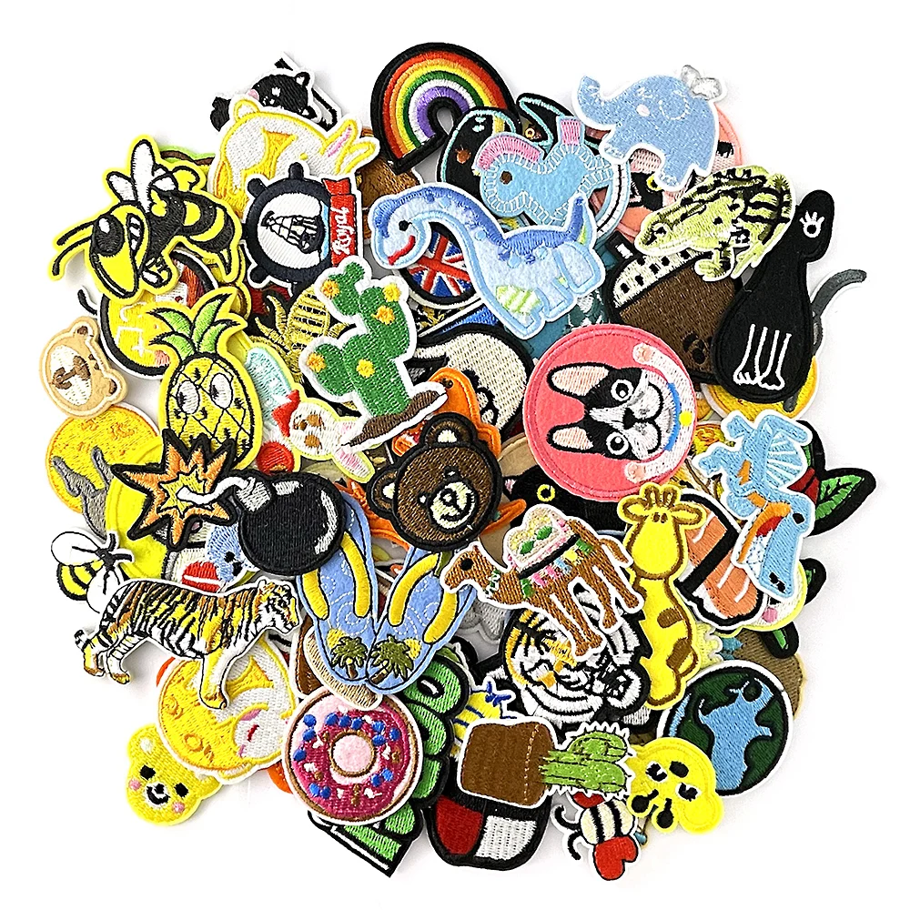 100Pcs/Lot Random Mixing Patches Cloth Embroidered Applique Sewing Clothes Accessories Apparel Supplies Patch Decoration