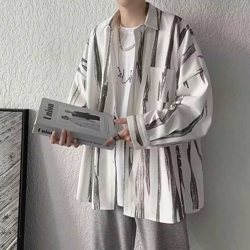 Luźna męska długa koszula z kwiatowym nadrukiem w stylu vintage, idealna na wiosnę i jesień, duży rozmiar 250, casualowa, domowa, modna.