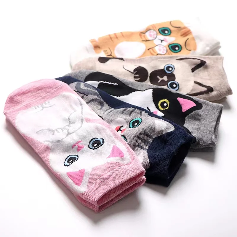 5 paia di calzini da donna per cartoni animati per cani e gatti calzini corti in cotone Kawaii calzini carini alla caviglia con taglio basso calzini