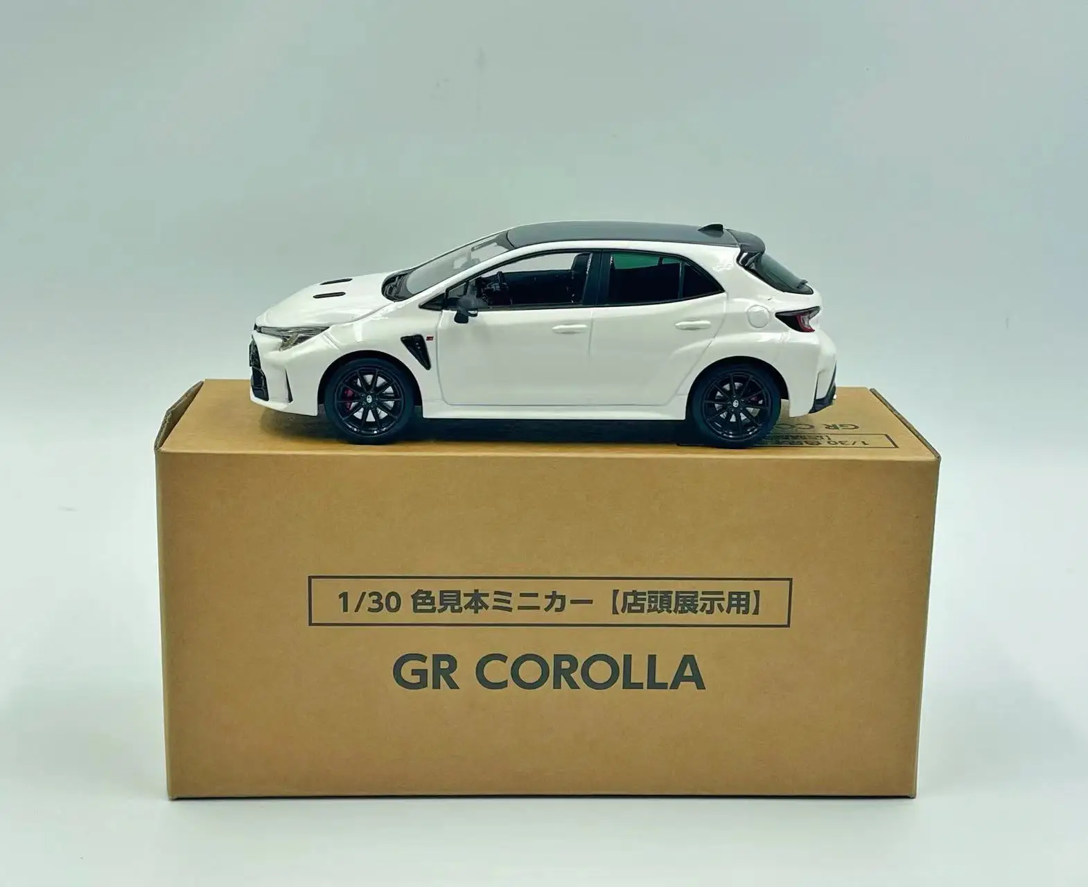 GR COROLLA カラーサンプルミニカー　1/30 送料無料 1/30 トヨタ GR カローラ ブラック カラーサンプルミニカー