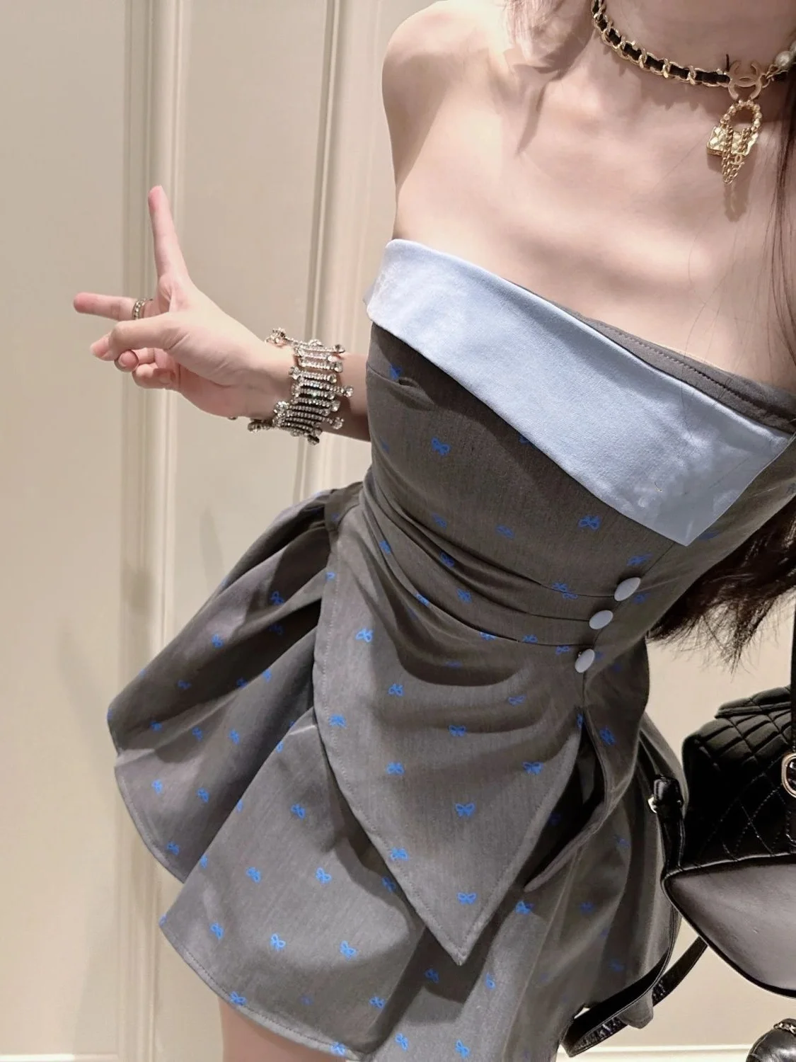 

Летний сексуальный комплект Pure Desire с принтом узла, асимметричный топ с разрезом, юбка, женский комплект, нерегулярный ансамбль Faion