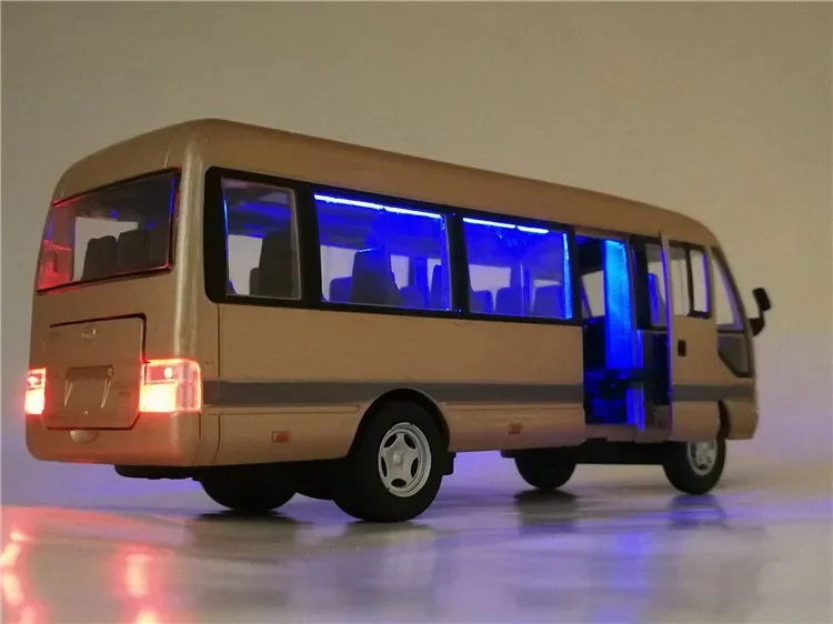 1:32 Toyota Coaster High Simulation Commercial Vehicle Alloy Car Model High Quality Collection Toy Free Shipping wholesale