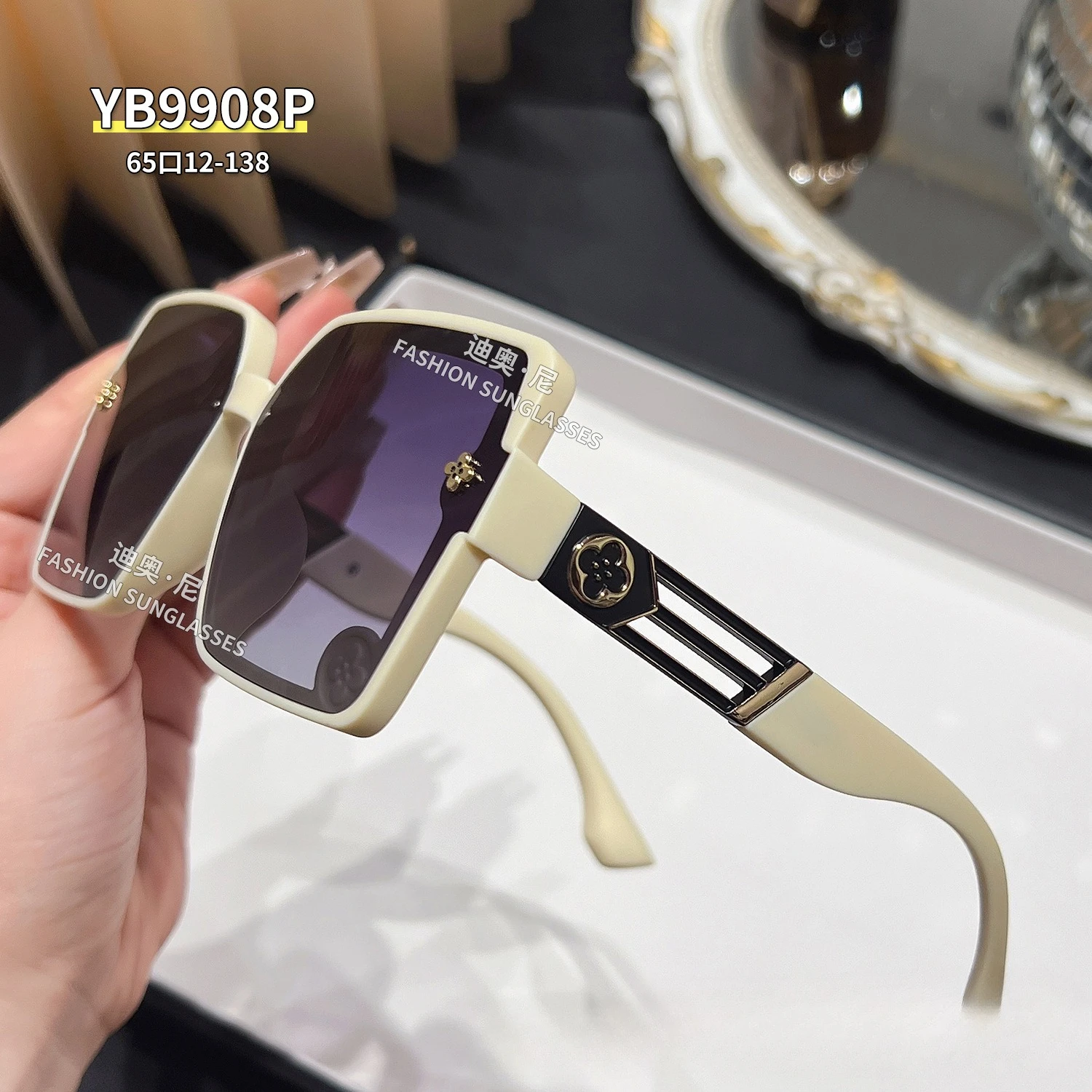 

New fashion sunglasses four-leaf clover high definition polarized sunglasses advanced sunshade hot sale bike glasses for men