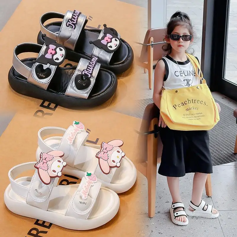 

ГОРЯЧИЕ сандалии с мягкой подошвой Sanrio Kuromi, летние новые стильные детские пляжные туфли Kawaii, Нескользящие дышащие тапочки