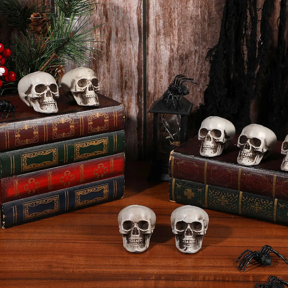 10Pcs Halloween Skulls Props Plastic Head Decor Resistant to Falling Vintage Treatment Portable Tabletop Haunted