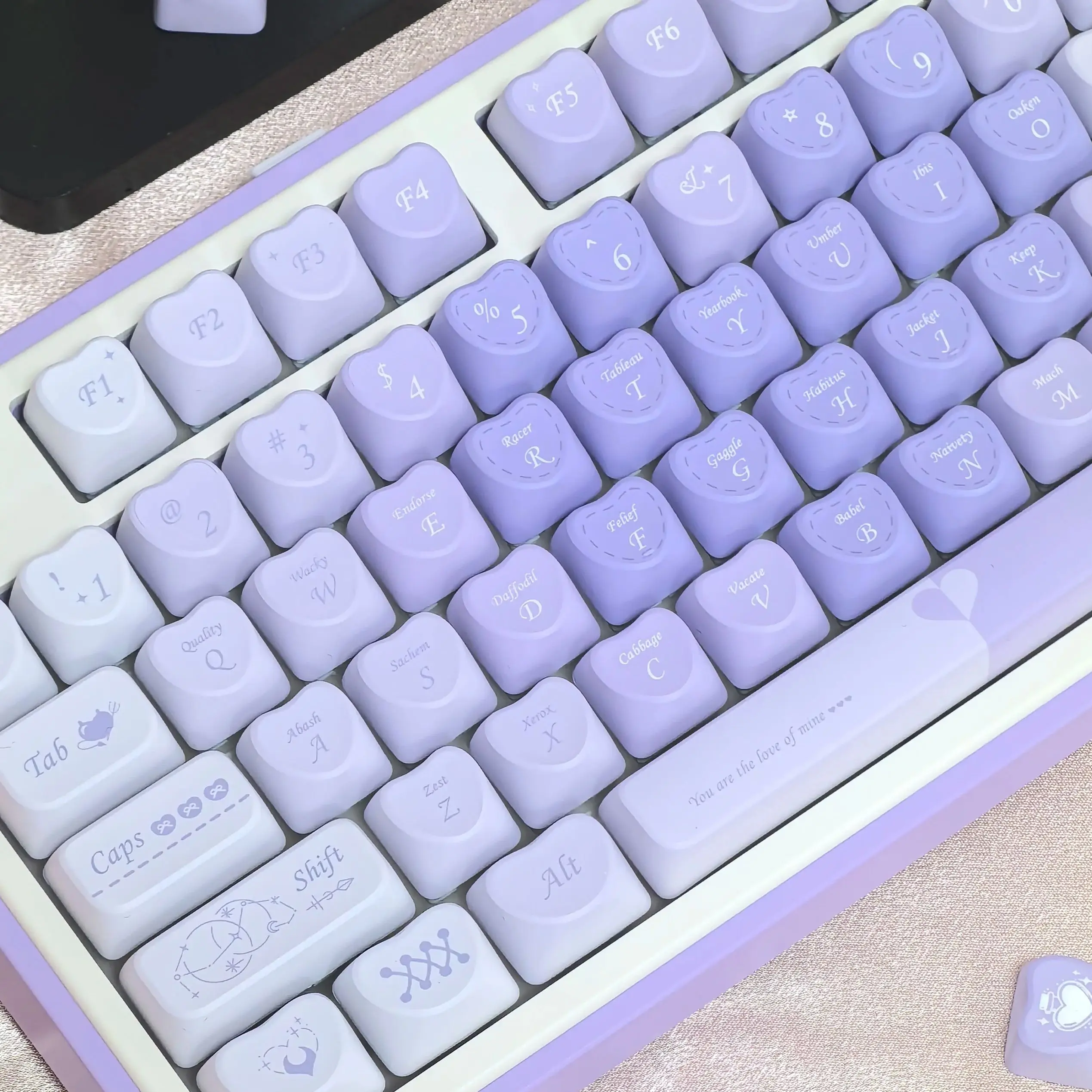 Keycap ungu gradien romantis, bentuk hati 120 nyslo Pbt karakter gaya Perancis cantik bentuk "L" masukkan tata letak kunci Diy Keycap