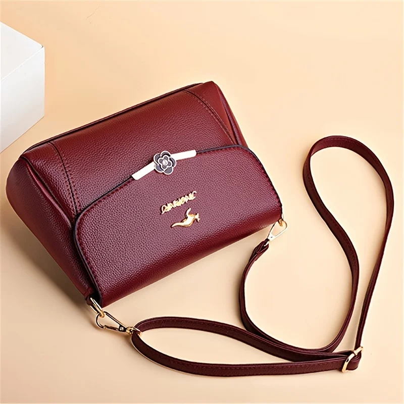 

Модные женские кожаные сумки через плечо, сумка через плечо большой вместимости с откидной крышкой, украшенная буквами, подходит для поездок на работу