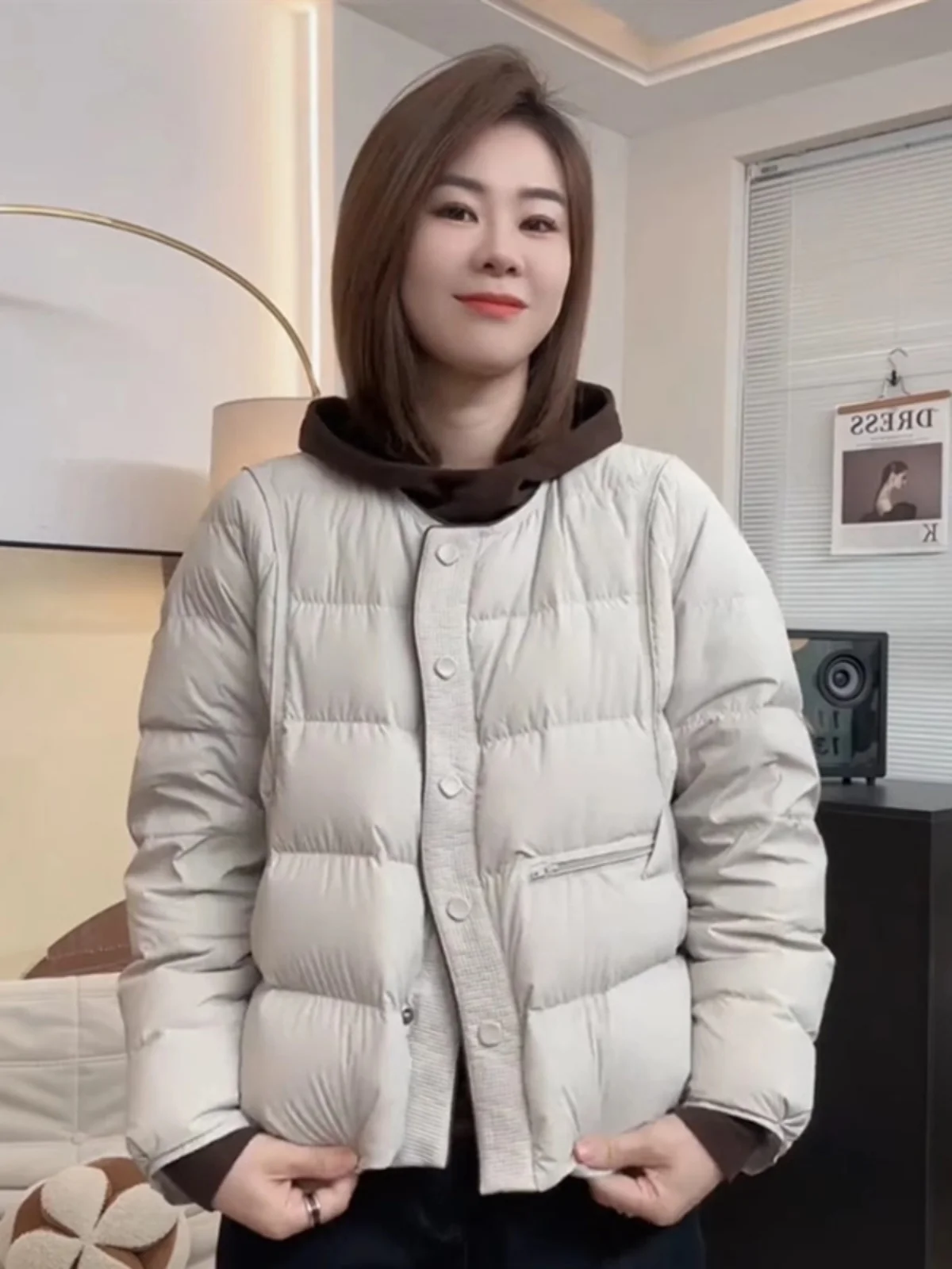 

Повседневная хлопковая куртка для женщин: модная, омолаживающая, универсальная, удобная, в корейском стиле, с пуговицами