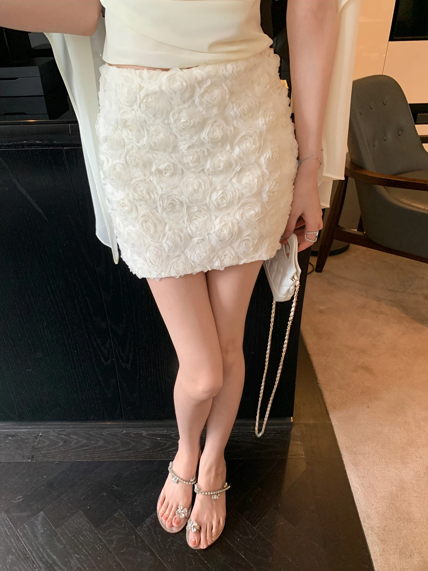 

Chen Dayu High Waist 3D Flower Half Skirt Women's Summer White A-Line Slimming Short Skirt Commute Resistant Deformation