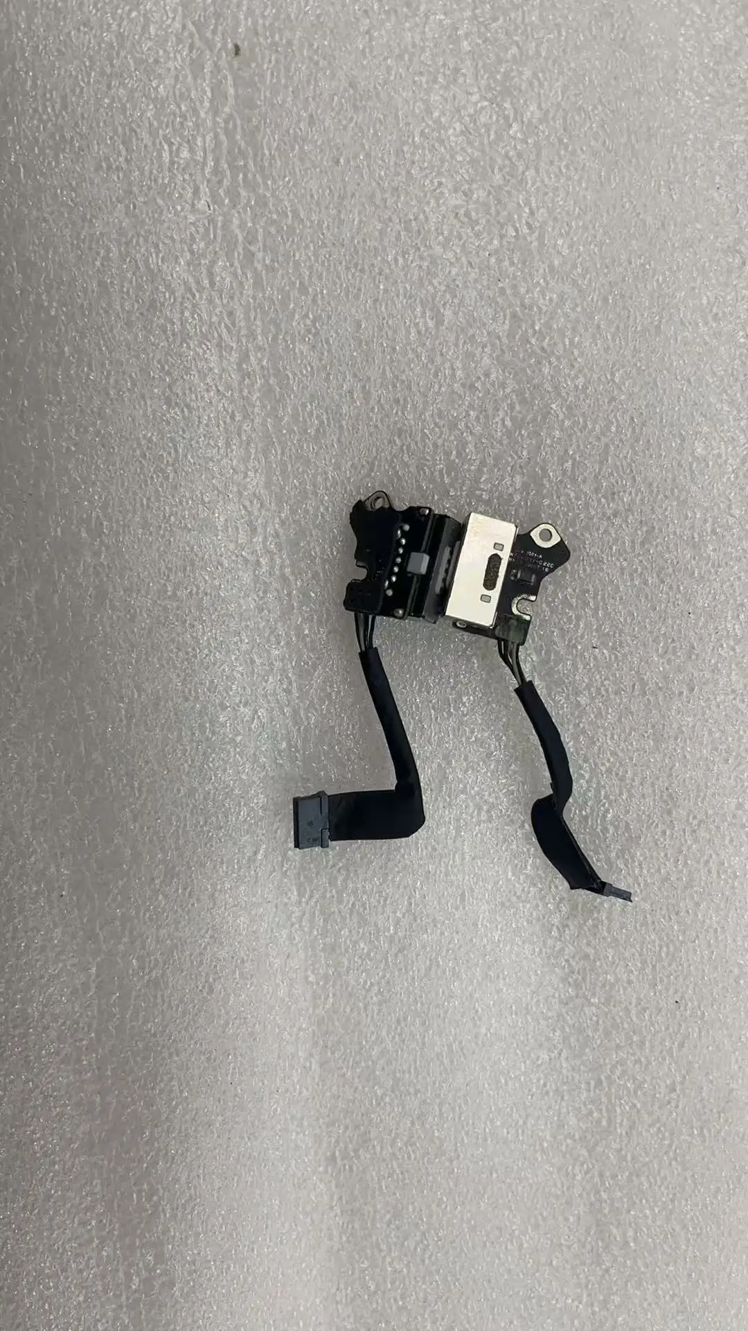 Toma de corriente DC-IN para macBook Pro Retina, puerto de carga A1502, 820-3584-A, años