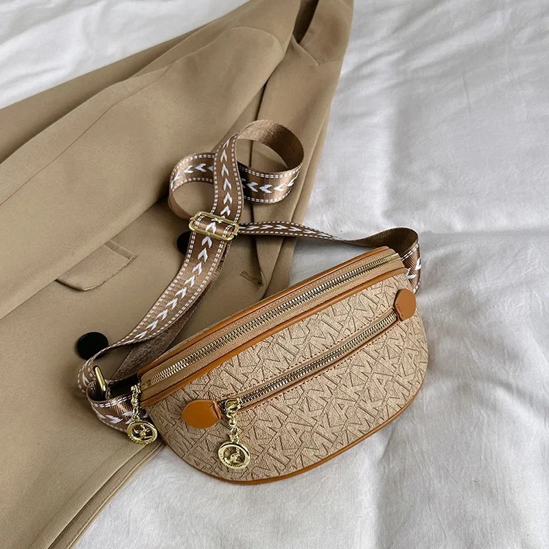 Stylish Letter Printed PU Leather Fanny Packs For Women Fashion Chain Zipper Waist Bag Female Waist Pack Ladies Chest Bag 2024