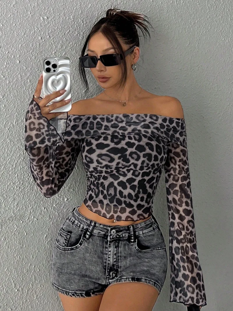 الخريف المرأة تي شيرت جديد الشارع الشهير موضة طويلة الأكمام س الرقبة تيز مثير ليوبارد عارية الذراعين الإناث تنوعا محبوك الملابس