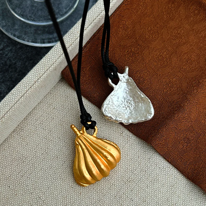 Vintage Textured Pumpkin Wax Cord Necklace - Handmade Heart Design, Unique Statement Sweater Chain with Luxury Vibe M702